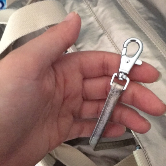 Kipling Gold Tote - Picture 5 of 8